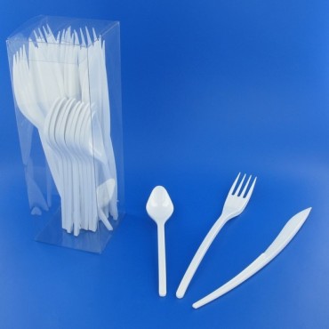 couverts en plastique blancs