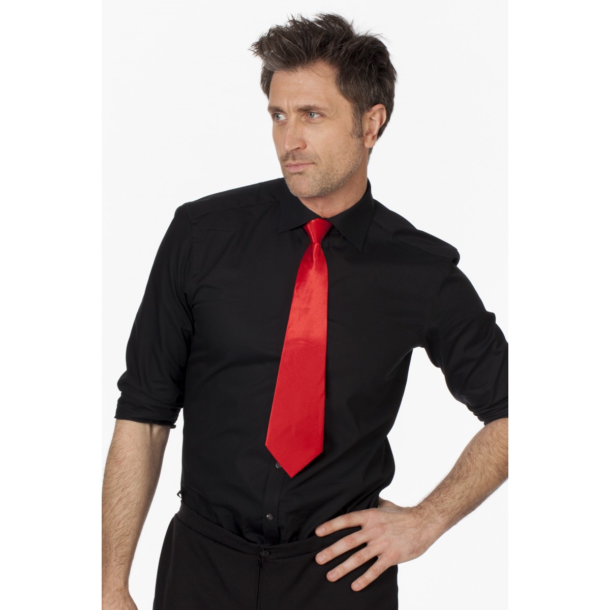 cravate rouge